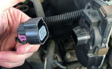 How Do You Reset The Throttle Position Sensor On A Chevy?